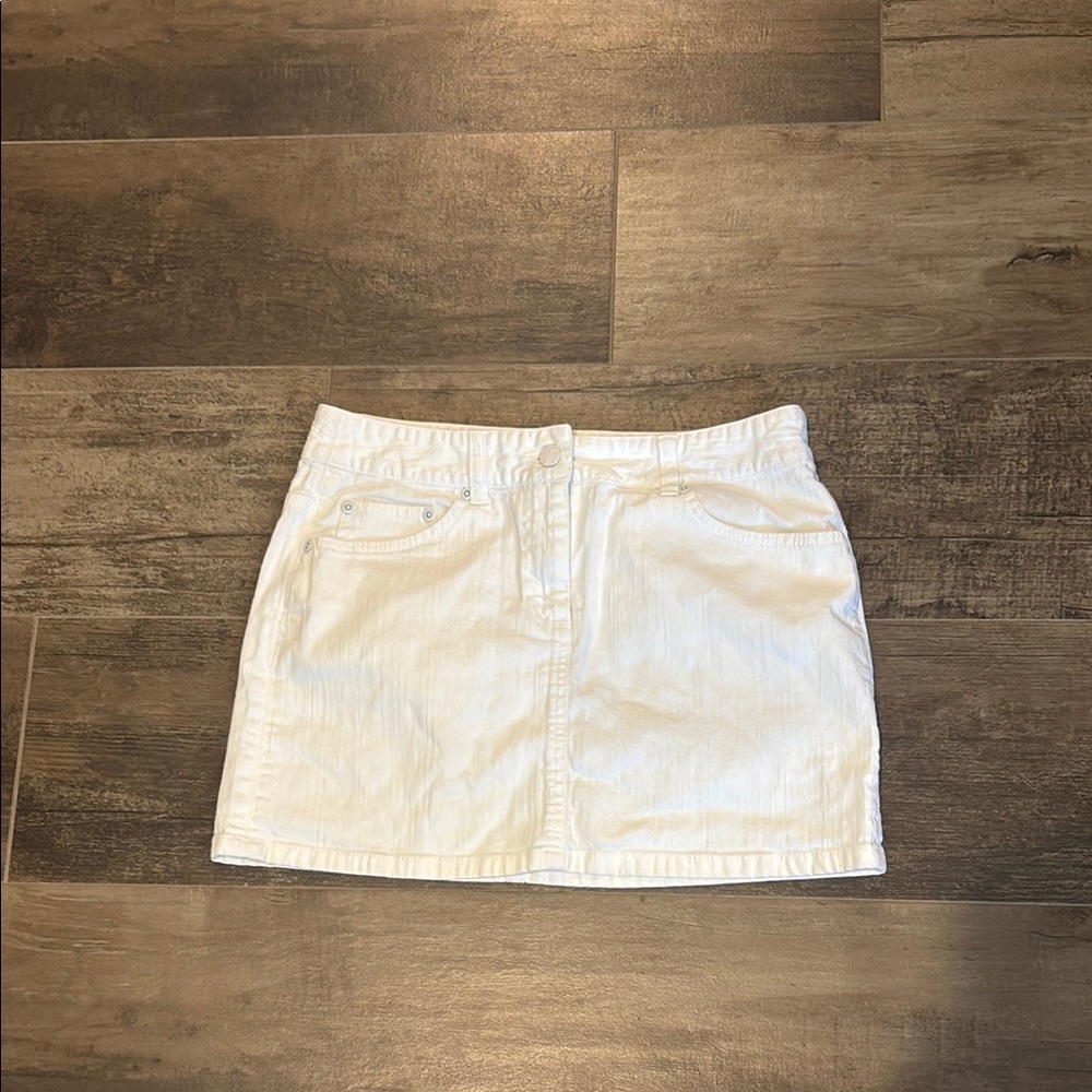 Trina Turk White Mini Skirt for Casual Resort Wear